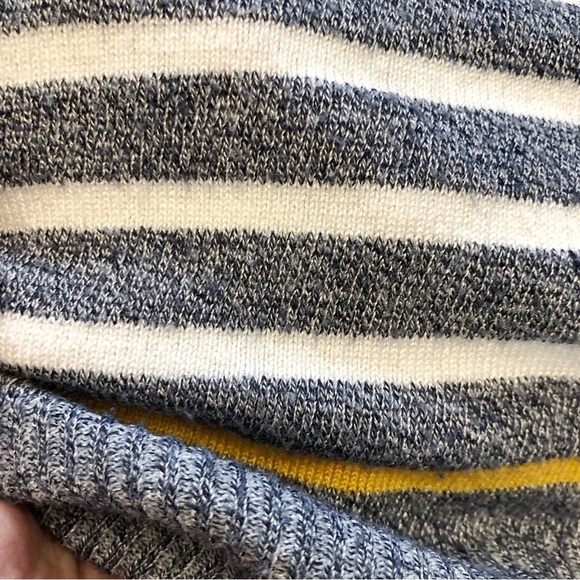 Marie Claire Oversized Relaxed Fit Casual Strips Gray Scoop Neck Sweater. Medium - Picture 6 of 15